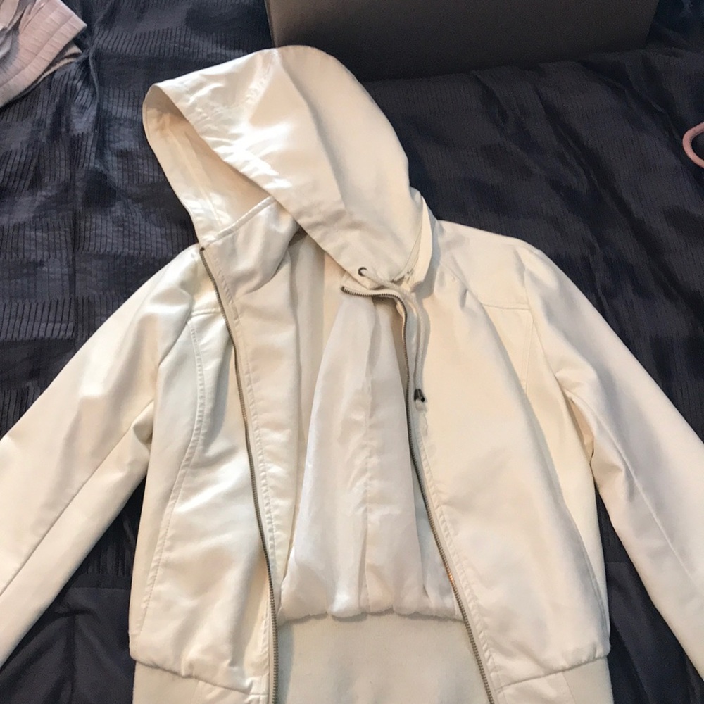 White forever 21 leather jacket